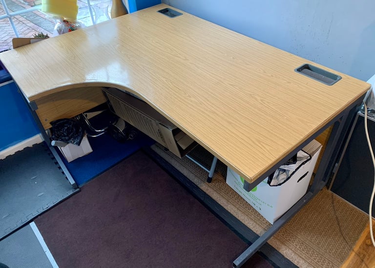 Second-Hand Office Desks & Tables for Sale in Fallowfield, Manchester |  Gumtree