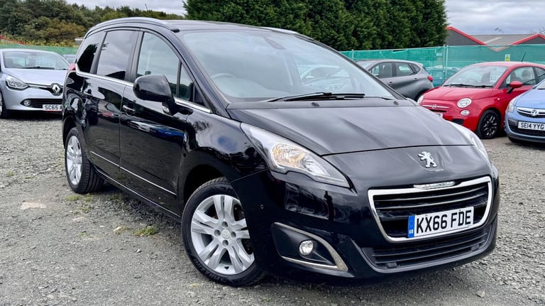 PEUGEOT 5008 1.2 PureTech Active 2017