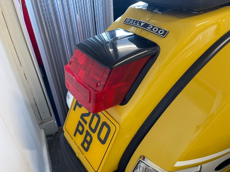 VESPA PAGGIO PX 125 number 204 Ron Daley special 