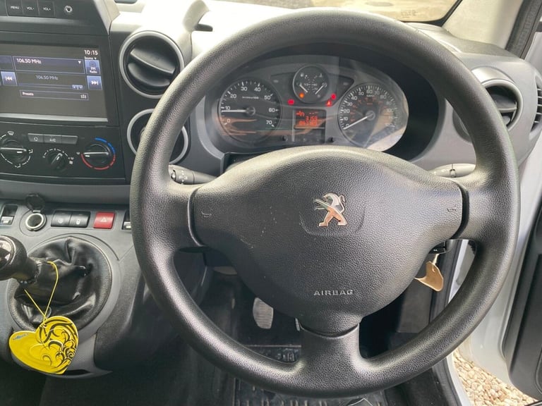 2018 Peugeot Partner 850 1.6 BlueHDi 100 Professional Van ATV PANEL VAN DIESEL Manual