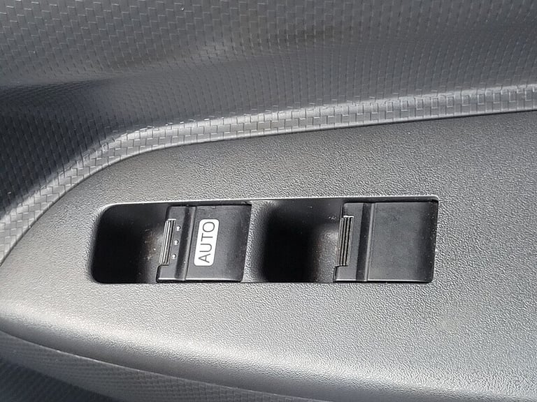 2023 Isuzu Forward 190ps N75 7.5 Ton 21ft 6  6.5m Dropside with Auto gearbox NA DIESEL Automatic