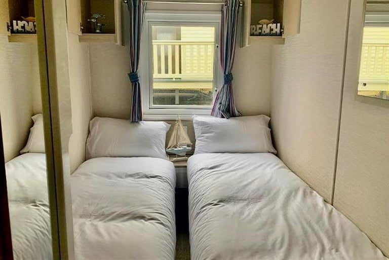 BEAUTIFUL HOLIDAY HOME FOR SALE NORTH WALES COST LINE, FREE 2024 SITE FEES