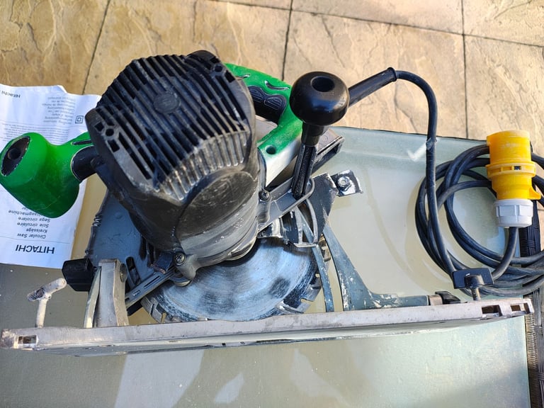 Hitachi large depth saw 110v