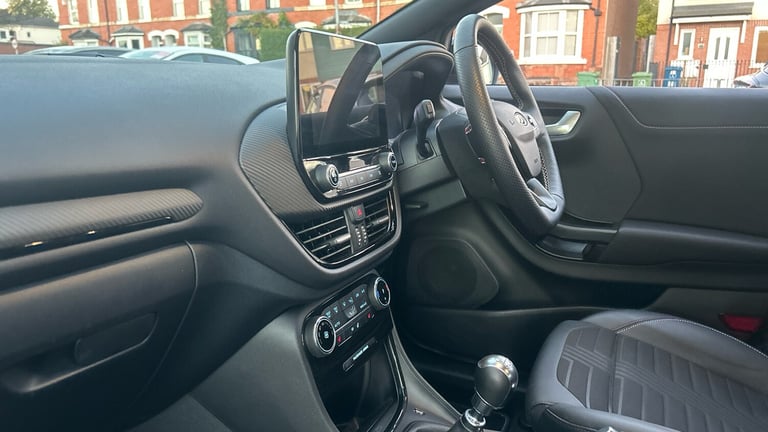 2023 Ford Puma 1.0 EcoBoost Hybrid mHEV Vivid Ruby Edition 5dr HATCHBACK PETROL Manual