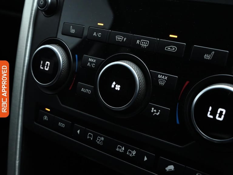 2016 Land Rover Discovery Sport 2.0 TD4 SE Tech SUV 5dr Diesel Auto 4WD Euro 6 (s/s) (180 ps) SUV...