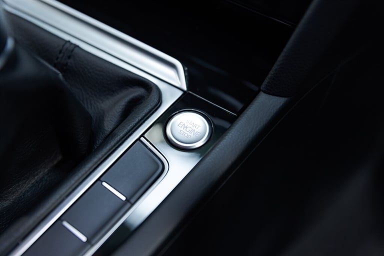 2016 Volkswagen Passat GT TDI BLUEMOTION TECHNOLOGY Saloon Diesel Manual