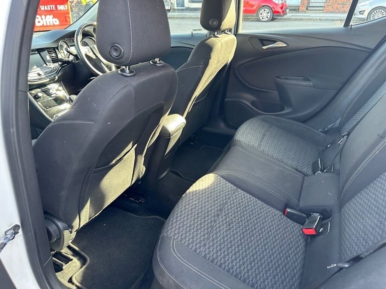 2018 Vauxhall Astra 1.0i Turbo ecoTEC SRi Hatchback 5dr Petrol Manual Euro 6 (s/s) (105 ps) Hatch...
