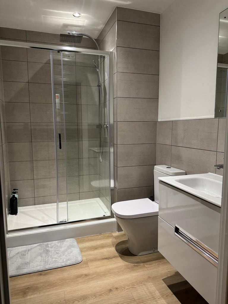 1bd near old Trafford stadium 