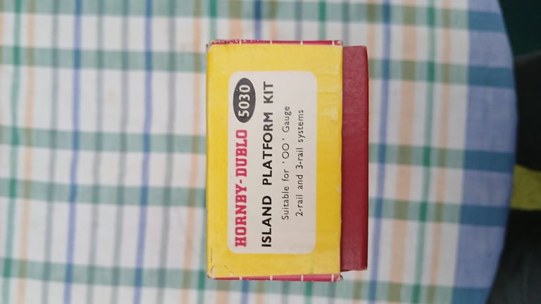 Hornby Dublo station platform (5030)