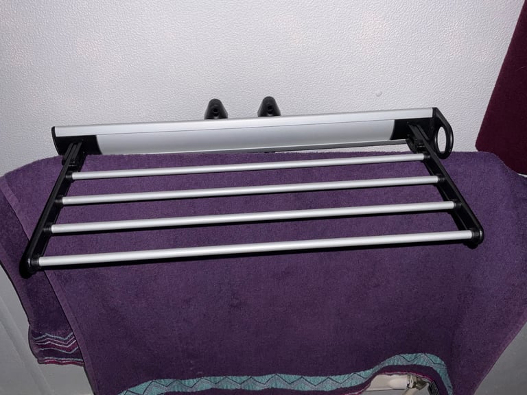 Airer-brand new screws supplied