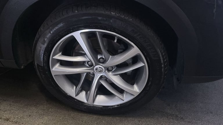 2022 22 MG MG HS 1.5 T-GDI EXCLUSIVE SUV 5DR PETROL MANUAL EURO 6 (S/S) (162 PS)