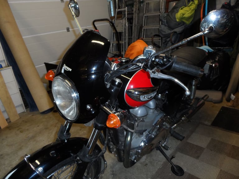 Triumph, BONNEVILLE, 2006, 865 (cc)