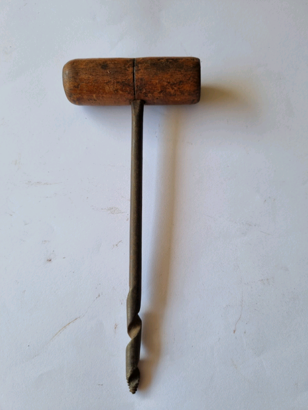 Vintage Carpenters Or Shipwrights Bradawl Or T Handle Auger- Hand Dril