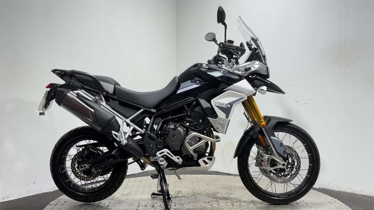 image for Triumph Tiger 900 RALLY PRO 2022 ONLY 583 MILES SERVICED STUNNING ADVENTURE BIKE
