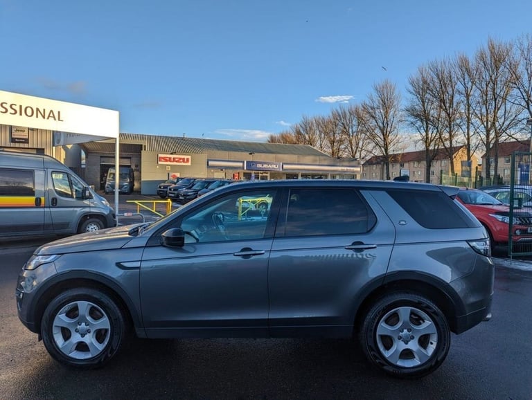 2017 Land Rover Discovery Sport 2.0 TD4 PURE SPECIAL EDITION 5d 150 BHP Estate Diesel Manual