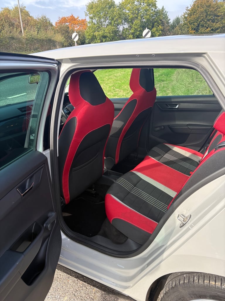 Skoda, FABIA, Hatchback, 2017, Manual, 999 (cc), 5 doors