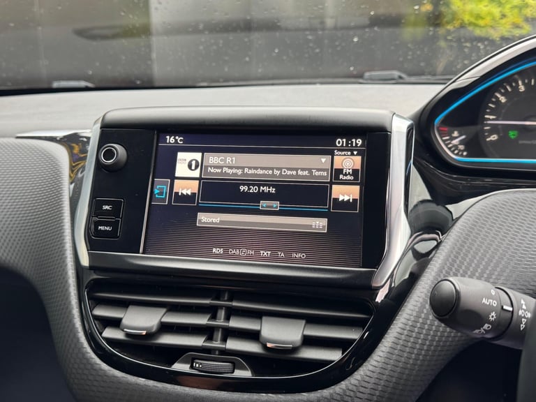 2017 Peugeot 2008 1.2 PureTech 130 Allure 5dr HATCHBACK PETROL Manual