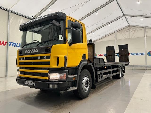 Scania 114 340 6x2 Rear Lift Day Cab Beavertail