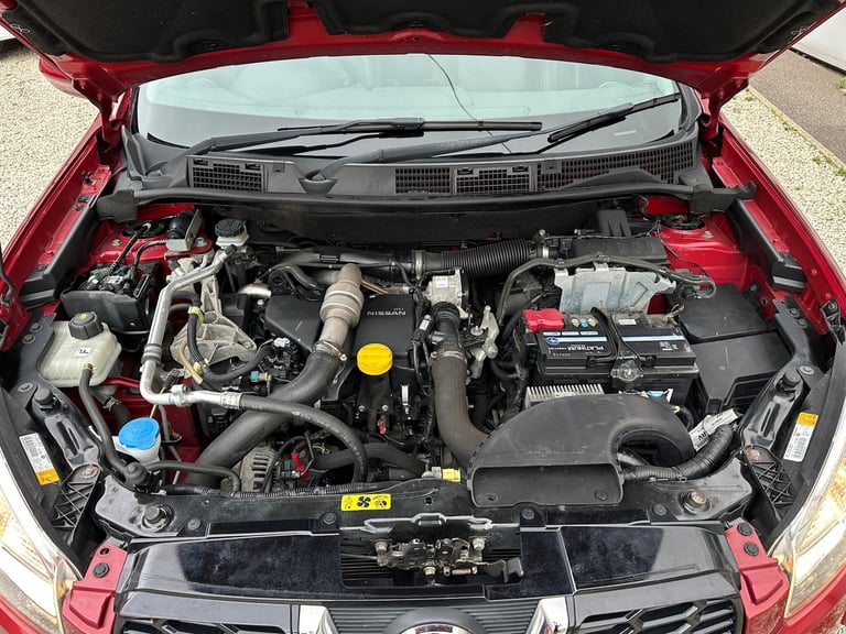 2011 Nissan Qashqai 1.5 dCi Tekna 2WD Euro 5 5dr HATCHBACK Diesel Manual