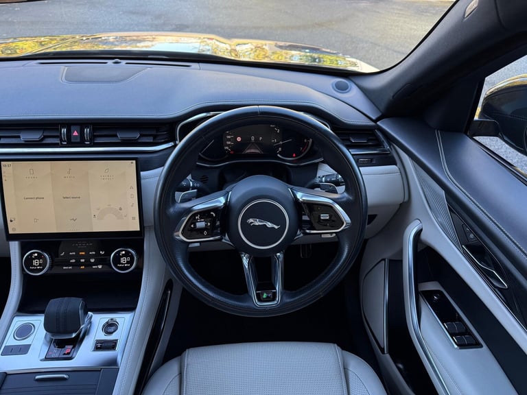 2022 Jaguar F-Pace 2.0 P250i R-Dynamic Black SUV 5dr Petrol Auto AWD Euro 6 (s/s) (250 ps) ESTATE...