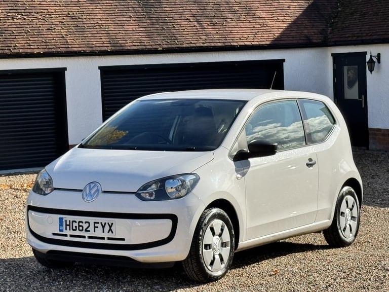 VOLKSWAGEN UP 1.0 Take up! 2012