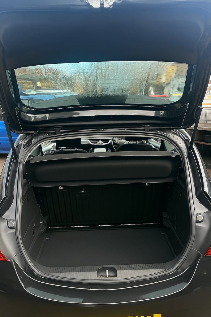 Vauxhall, CORSA, limited edition, Hatchback, 2015, Manual, 1229 (cc), 3 doors