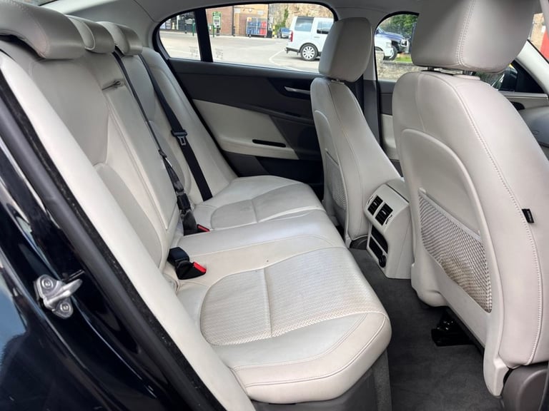 2017 17 JAGUAR XE 2.0D PORTFOLIO SALOON 4DR DIESEL AUTO EURO 6 (S/S) (180 PS) DI