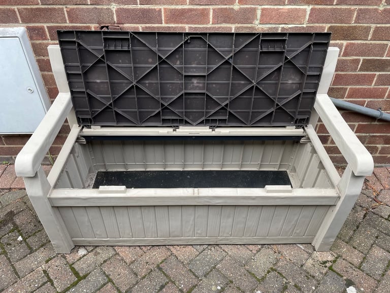 Garden storage bench
