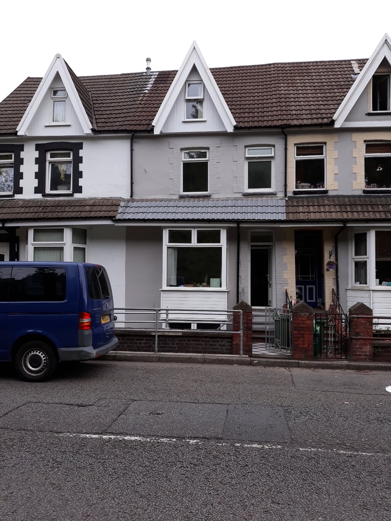 5 Bedroom Professional House