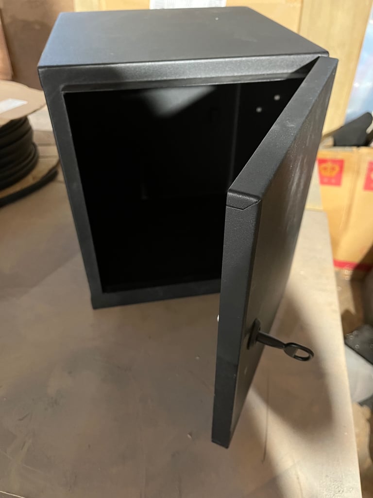METAL CAMPERVAN GAS BOX