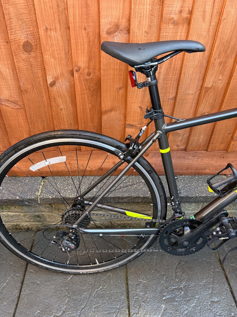 Pinnacle Laterite 1 road bike 