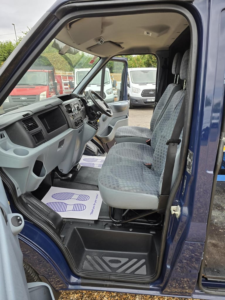 2013 Ford Transit 2.2 TDCi 350 Panel Van 5dr Diesel Manual FWD L2 H1 (209 g/km, 123 bhp) Panel Va...