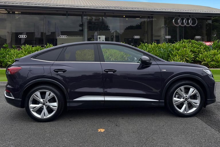 2024 Audi Q4 e-tron Q4 Sportback S line 45 e-tron  210,00 kW SUV ELECTRIC Automatic