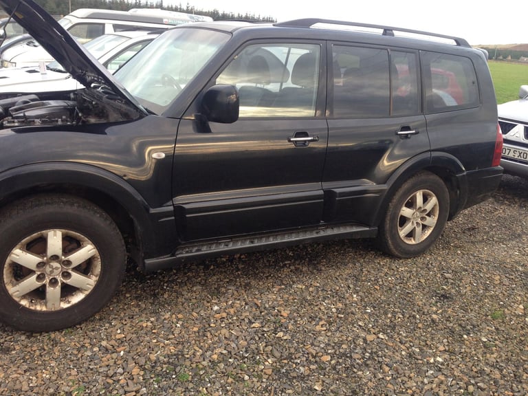 MITSUBISHI SHOGUN 3.2 4M41  ENGINE AND  MAN 4X4 BOX 67K FREE DELIVERY