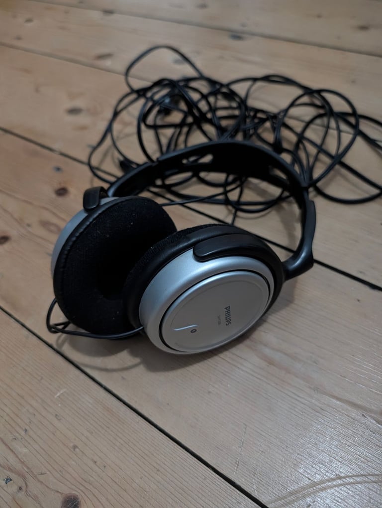 image for Wired headphones very long cable