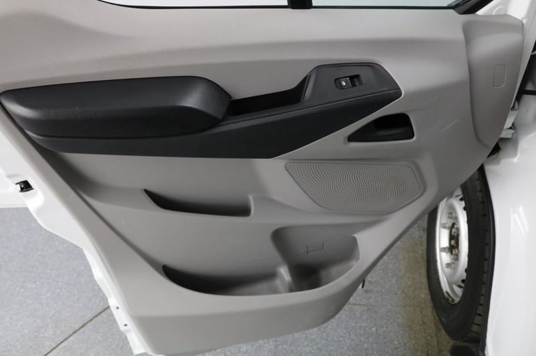 2022 Maxus Deliver 9 2.0 D20 Base RWD 150 BHP L2 MWB Tipper Euro 6 ULEZ Free TIPPER Diesel Manual