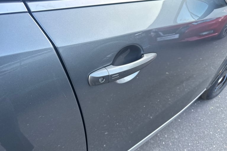 2025 Nissan Qashqai 1.3 DiG-T MH Tekna 5dr Hatchback Petrol Manual