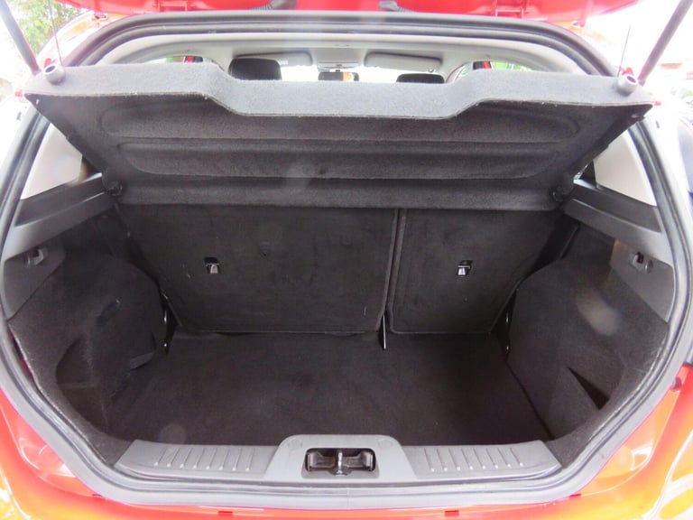 2016 Ford Fiesta 1.0T EcoBoost Zetec Euro 6 (s/s) 5dr HATCHBACK Petrol Manual