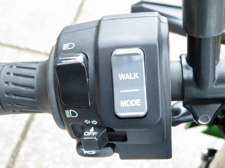 KAWASAKI Z e-1 EV 2025