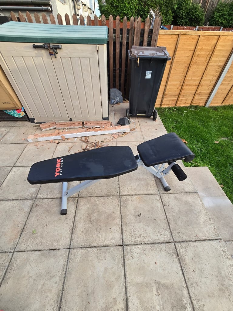 Weight bench