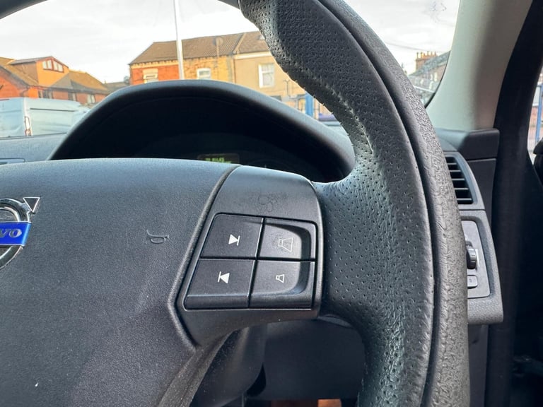2010 Volvo C30 1.6 R-Design 2dr HATCHBACK Petrol Manual