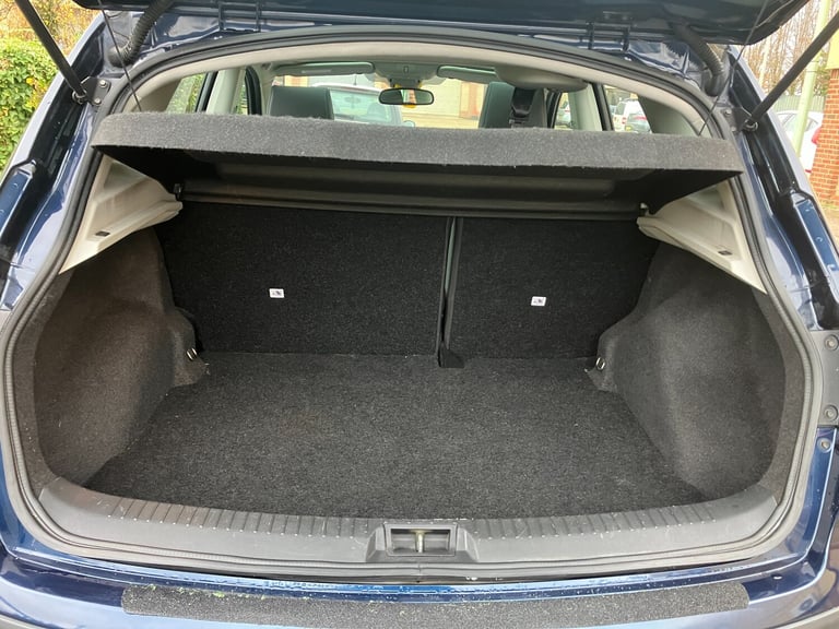 2008 Nissan Qashqai 2.0 dCi Tekna Hatchback 5dr Diesel Manual 2WD (174 g/km 