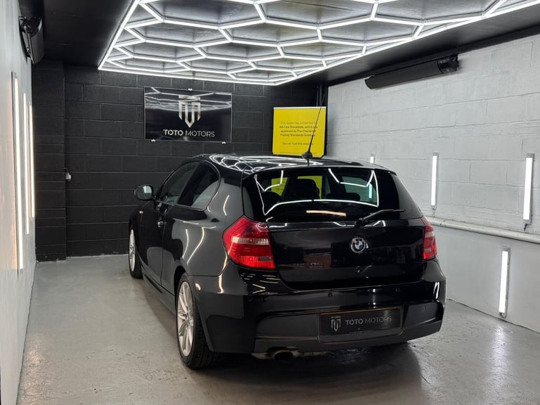 BMW 1 SERIES 2.0 118i M Sport 3 door 2010