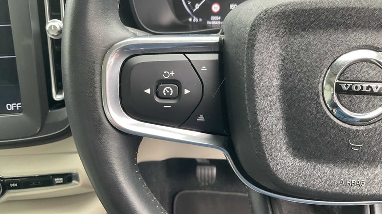 2018 Volvo XC40 1.5 T3 Momentum 5dr Estate Petrol Manual