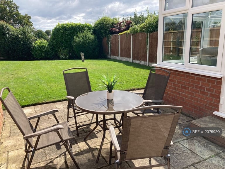 3 bedroom house in The Roundmeade, Maghull, L31 (3 bed) (#2376920)