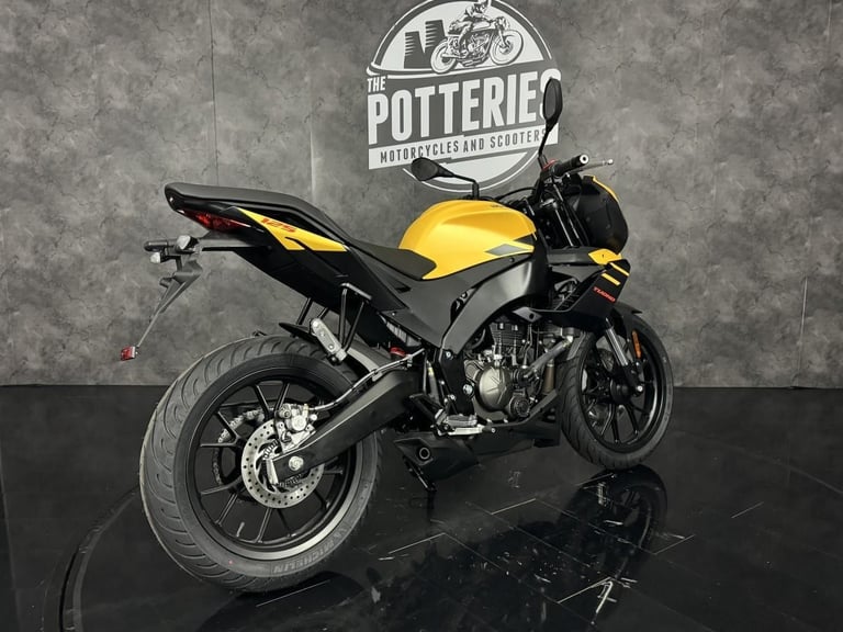 Aprilia Tuono 125 2025 Viper Yellow