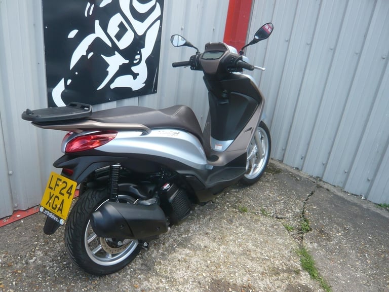 Piaggio Medley 125 2024 SCOOTER LEARNER LEGAL MOPED 50 VISION R RR CB MT YS YBR