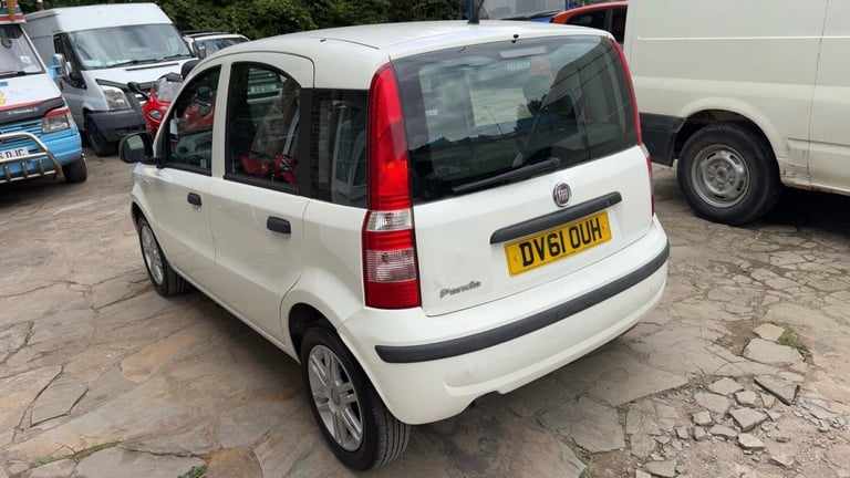 2011 Fiat Panda 1.2 [69] MyLife 5dr HATCHBACK Petrol Manual - Image 4