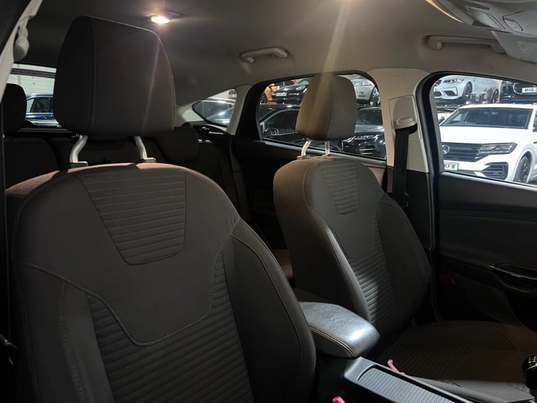 2016 Ford Focus 1.0 EcoBoost 125 Titanium 5dr HATCHBACK PETROL Manual