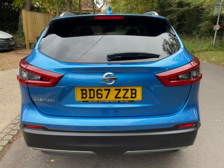 2017 Nissan Qashqai 1.2DiG-T N-Connecta 5 Door Petrol Suv In Blue - Euro 6 HATCHBACK Petrol Manual